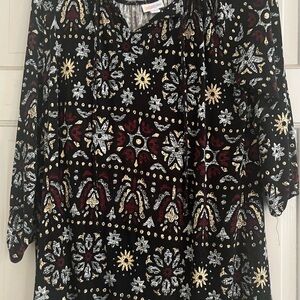 LuLaRoe Black and Red Patterned Tunic